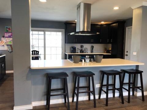 1880 Ashley Rd, Hoffman Estates, IL 60169 photo 3