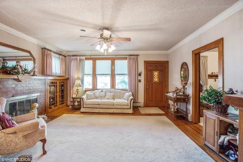 9 Washington St, Algonquin, IL 60102 photo 4