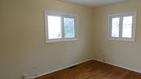 686 Illinois Blvd, Hoffman Estates, IL 60169 photo 9