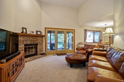 1669 Carmel Ct, Hoffman Estates, IL 60169 photo 5