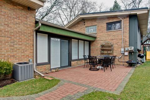 2 W Sunset Rd, Mount Prospect, IL 60056 photo 24