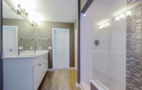 917 Times Square Dr, Aurora, IL 60504 photo 9