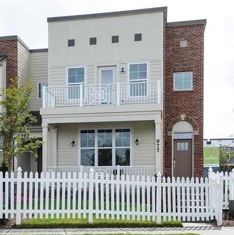 917 Times Square Dr, Aurora, IL 60504 photo 1