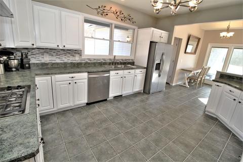 2581 E Water Rd, Byron, IL 61010 photo 9