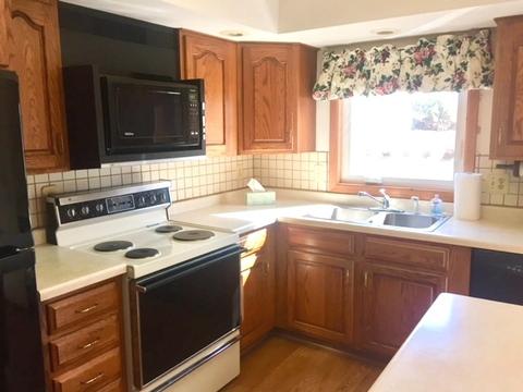 108 Augusta Dr, Mchenry, IL 60050 photo 3