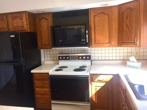 108 Augusta Dr, Mchenry, IL 60050 photo 4