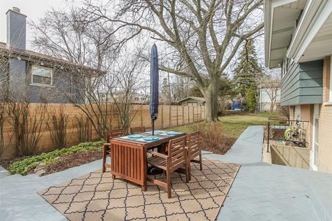 148 Crescent Dr, Glenview, IL 60025 photo 13