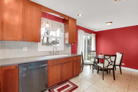 624 E Macarthur Dr, Palatine, IL 60074 photo 8