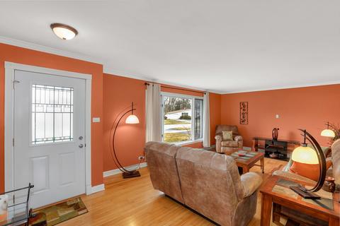 624 E Macarthur Dr, Palatine, IL 60074 photo 6