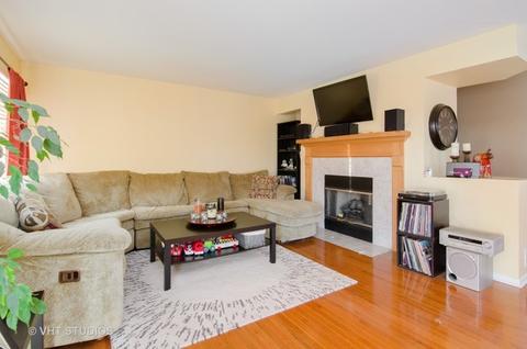 1677 Montclair Dr, Elgin, IL 60123 photo 6