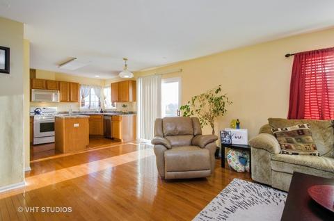 1677 Montclair Dr, Elgin, IL 60123 photo 7