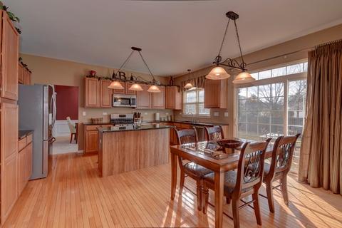 2720 Cavalcade Ct, Aurora, IL 60503 photo 4