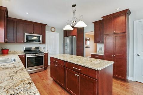 265 S Fork Dr, Gurnee, IL 60031 photo 5