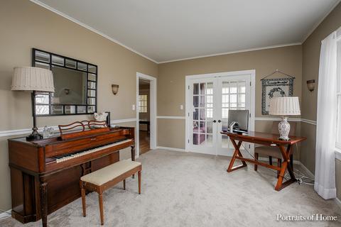 5 S Commonwealth Ave, Aurora, IL 60506 photo 5