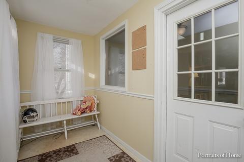 5 S Commonwealth Ave, Aurora, IL 60506 photo 16