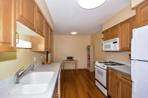 533 Surf Ct, Wheeling, IL 60090 photo 14