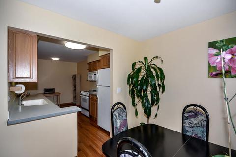 533 Surf Ct, Wheeling, IL 60090 photo 11