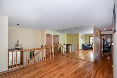 533 Surf Ct, Wheeling, IL 60090 photo 5