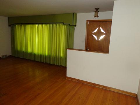 623 E Golf Rd, Des Plaines, IL 60016 photo 10