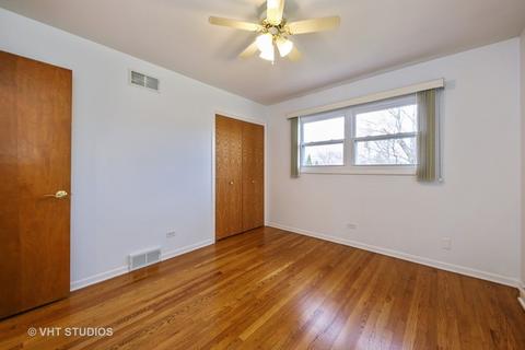1710 Howard Ct, Wheaton, IL 60187 photo 11