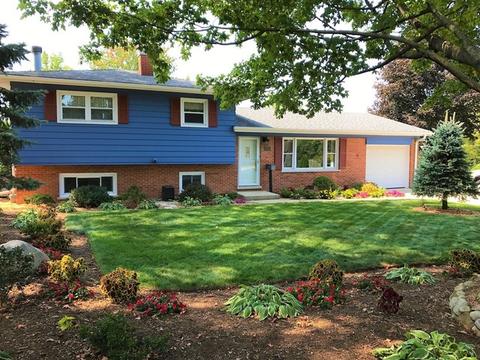 1710 Howard Ct, Wheaton, IL 60187 photo 2