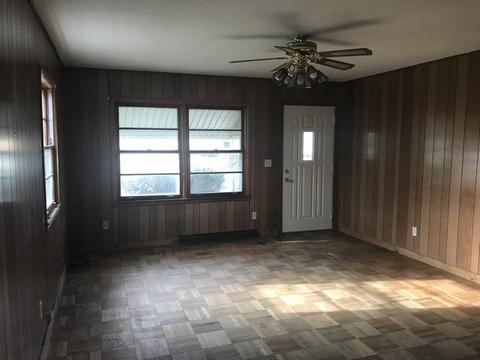 104 E 4th St, Wyanet, IL 61379 photo 6