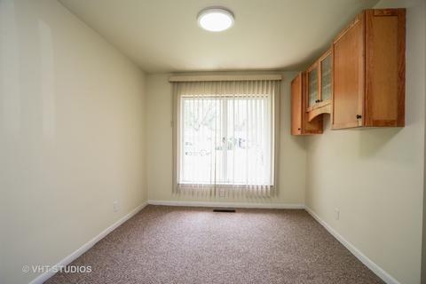 3912 Grove Ave, Mchenry, IL 60050 photo 5