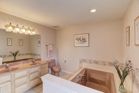 573 Adare Rd, Bartlett, IL 60103 photo 17