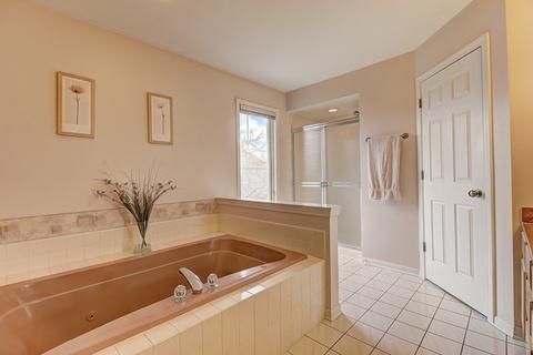 573 Adare Rd, Bartlett, IL 60103 photo 16