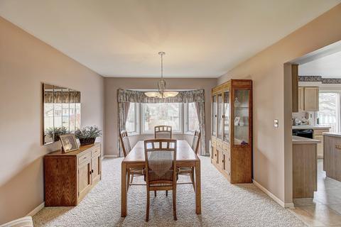 573 Adare Rd, Bartlett, IL 60103 photo 6