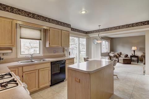 573 Adare Rd, Bartlett, IL 60103 photo 9