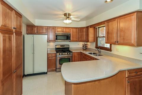 1835 Plainfield Dr, Des Plaines, IL 60018 photo 6