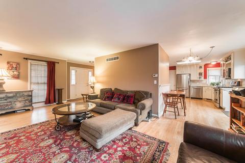 146 Devonshire Dr, Dekalb, IL 60115 photo 7