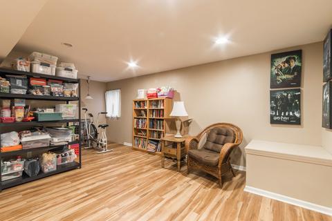 146 Devonshire Dr, Dekalb, IL 60115 photo 24