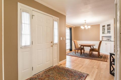 146 Devonshire Dr, Dekalb, IL 60115 photo 3