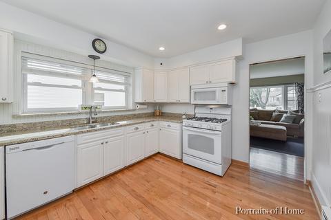 1019 E Liberty Dr, Wheaton, IL 60187 photo 5