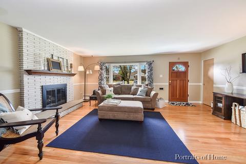 1019 E Liberty Dr, Wheaton, IL 60187 photo 2