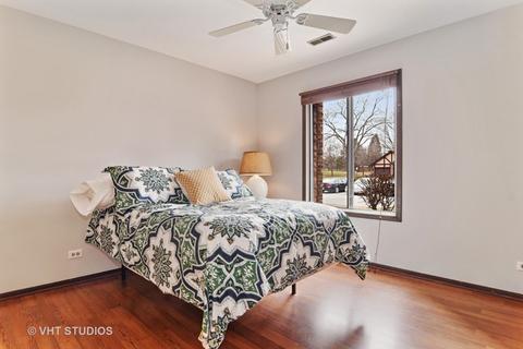 1735 Harrow Ct #D, Wheaton, IL 60189 photo 7