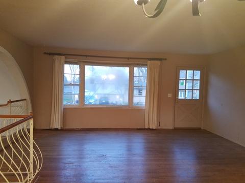 605 S Meadow Rd, Mchenry, IL 60050 photo 5