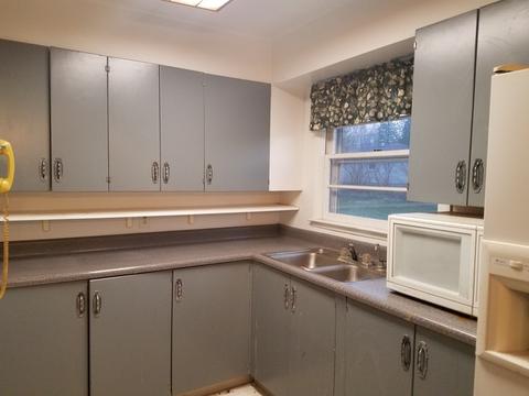 605 S Meadow Rd, Mchenry, IL 60050 photo 10