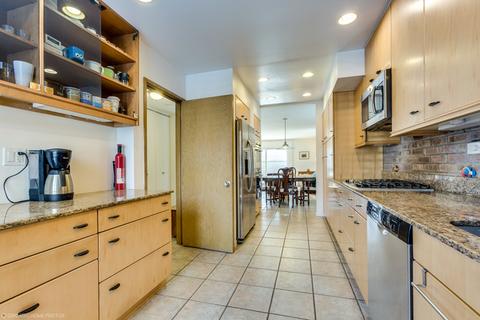 1501 E 56th St, Chicago, IL 60637 photo 9