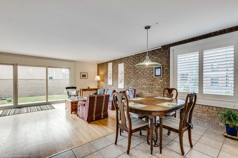 1501 E 56th St, Chicago, IL 60637 photo 11