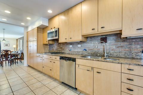 1501 E 56th St, Chicago, IL 60637 photo 8