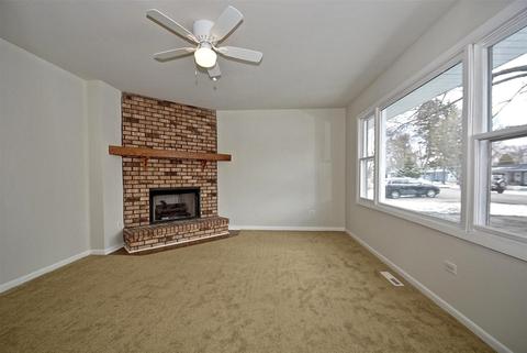 2711 Stilling Blvd, Mchenry, IL 60050 photo 6