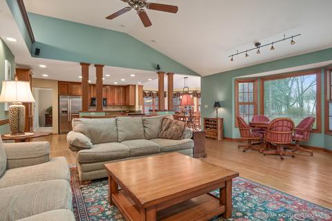 26 W155 Tomahawk Dr, Wheaton, IL 60189 photo 5