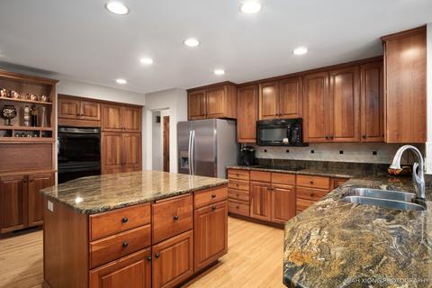 26 W155 Tomahawk Dr, Wheaton, IL 60189 photo 8