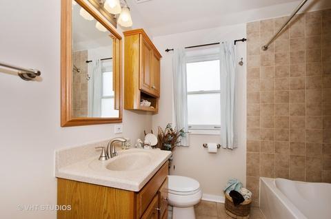 772 E Prairie Ave, Des Plaines, IL 60016 photo 9