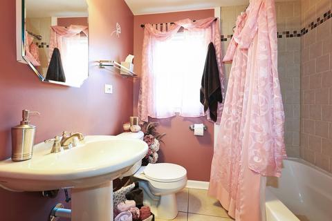 772 E Prairie Ave, Des Plaines, IL 60016 photo 18