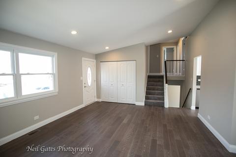 4431 Olmstead Dr, Hoffman Estates, IL 60192 photo 4