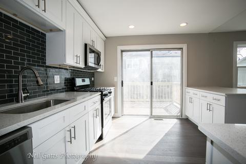 4431 Olmstead Dr, Hoffman Estates, IL 60192 photo 9